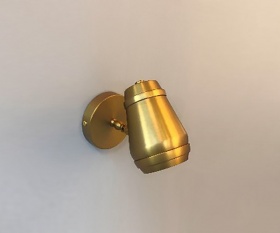 Спот Italline Leo AP 6264 brass